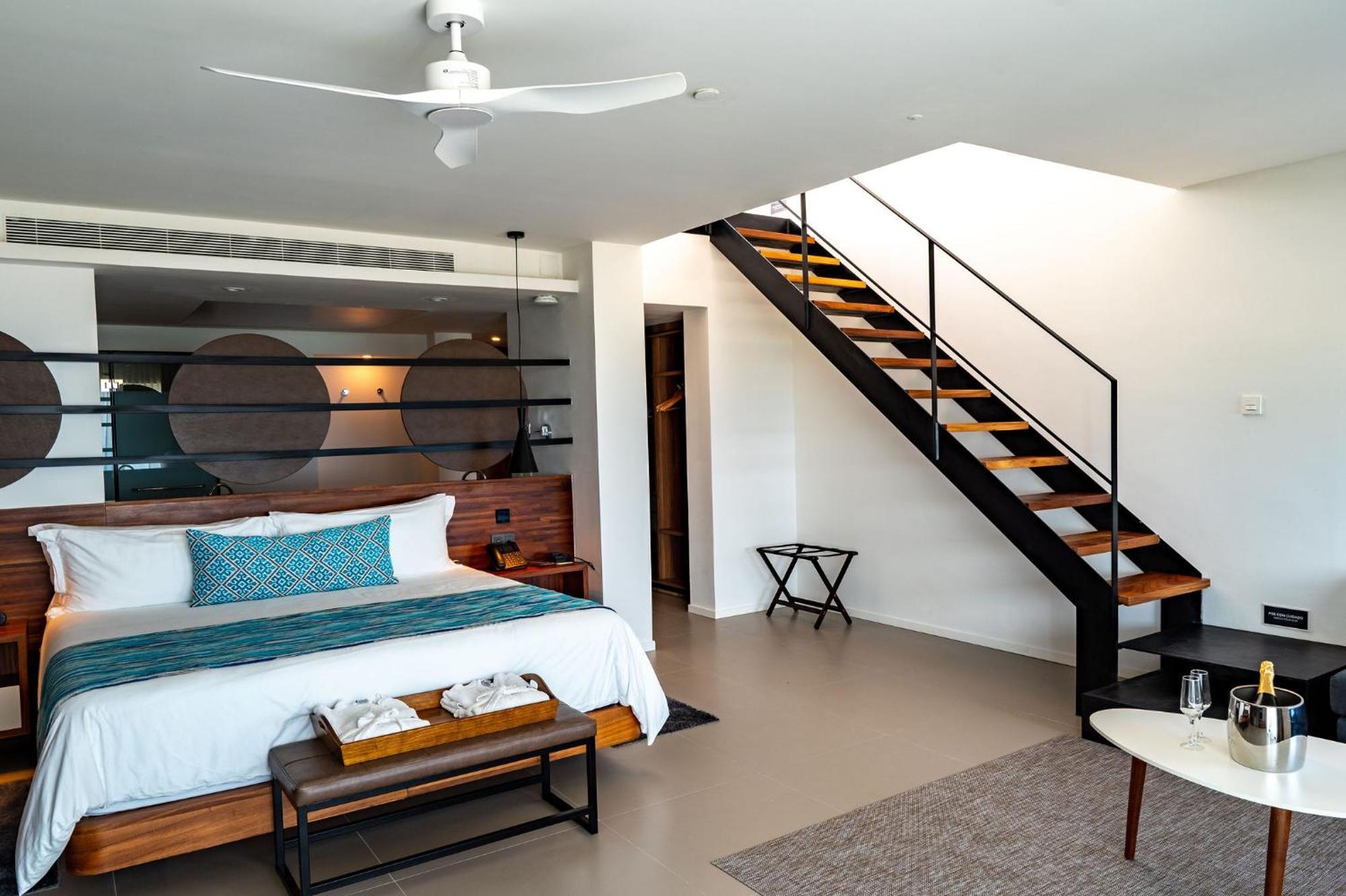 Suite Elegance Club con Vasca Immersione ad Acqua Fredda e WiFi gratuito (Solo Adulti 18+)